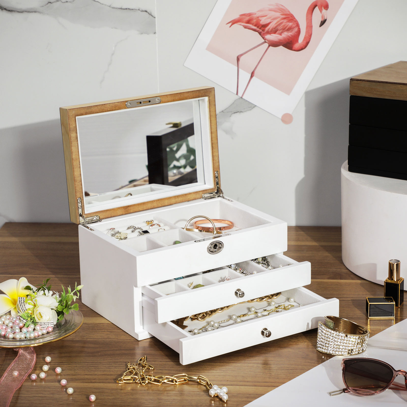 Smykkeskrin, 3-lags smykkeopbevaring med stort spejl, 2 skuffer, aflåselig, gave til dine kære, til ringe, øreringe, armbånd, halskæder, hvid og træfarve JOW15WNV1 - Billede 3