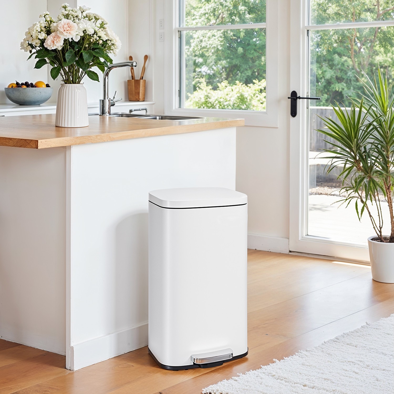 SONGMICS Kitchen Trash Can, 30 Liters, Waste Bin