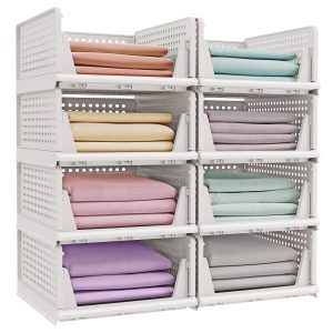 Eight-piece cupboard organiser with pull-out baskets
