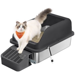 Stainless steel cat litter tray with high rim, steps and scoop